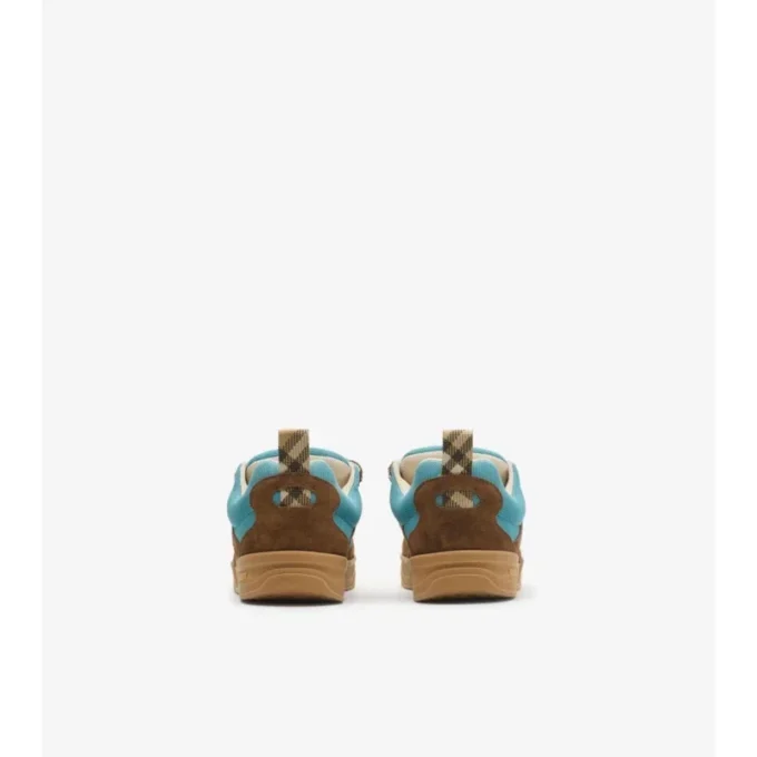 Arc-sneakers i mocka och mesh Arc-sneakers i mocka och mesh