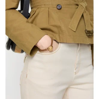 Armband i läder med rutmönster