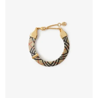 Armband med rutmönster