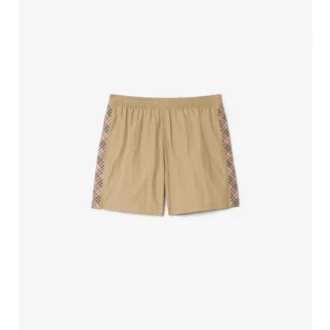 Badshorts med rutmönster