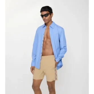 Badshorts med rutmönster