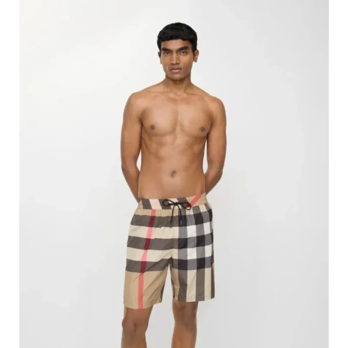 Badshorts med rutmönster Badshorts med rutmönster