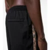 Badshorts med rutmönster Badshorts med rutmönster