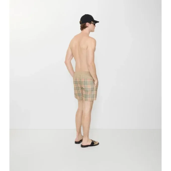 Badshorts med rutmönster i ton-i-ton Badshorts med rutmönster i ton-i-ton