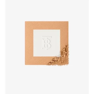 Beyond Wear Setting and Refining Powder – Medium Deep