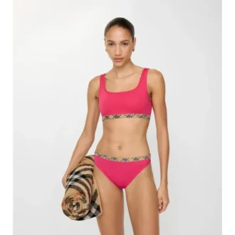 Bikinitopp med rutmönster