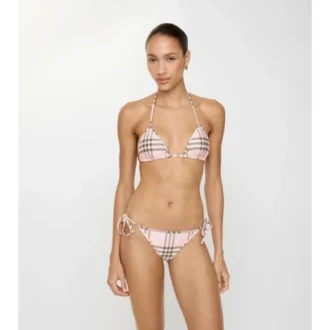 Bikinitopp med rutmönster