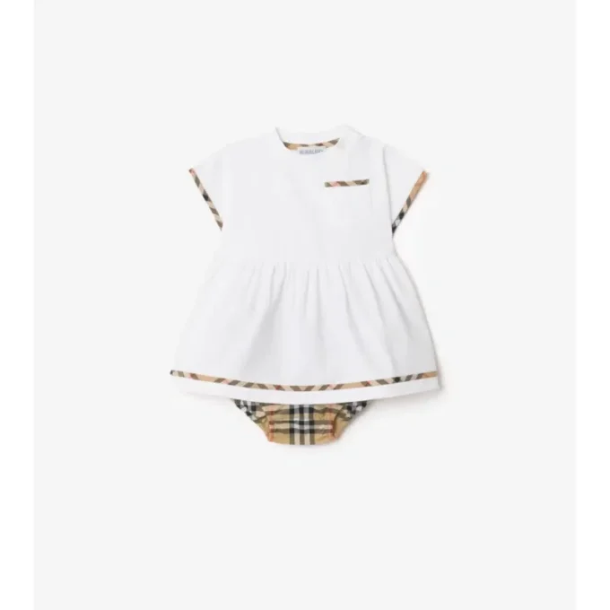 Bomullsklänning med rutmönster och bloomers Bomullsklänning med rutmönster och bloomers