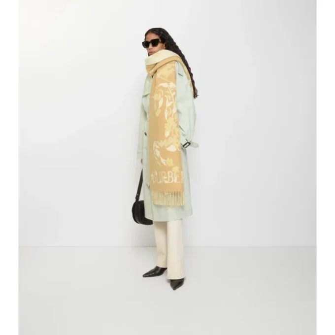 Bred blommig EKD-kashmirscarf Bred blommig EKD-kashmirscarf