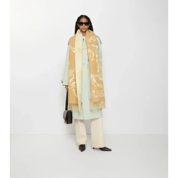 Bred blommig EKD-kashmirscarf Bred blommig EKD-kashmirscarf
