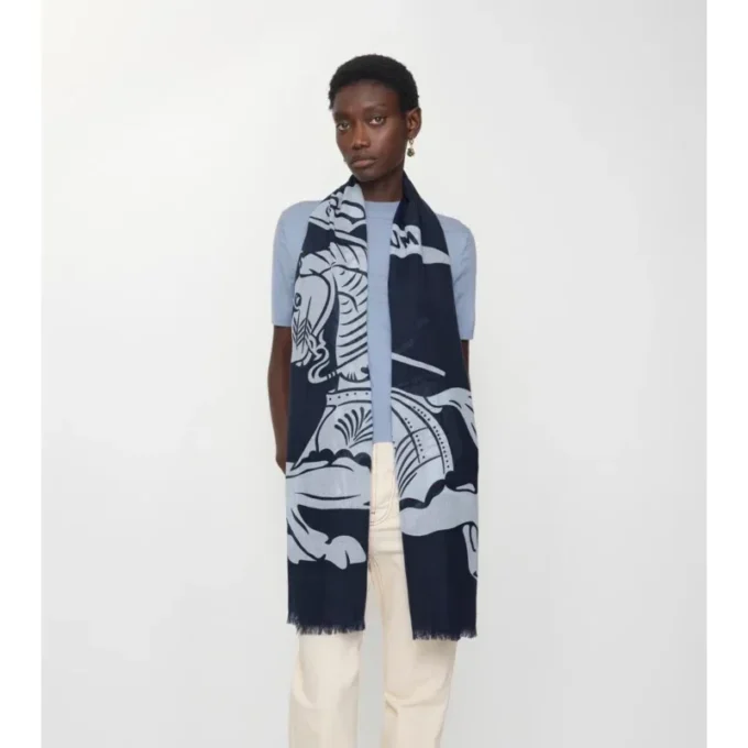 Bred EKD-ullscarf Bred EKD-ullscarf