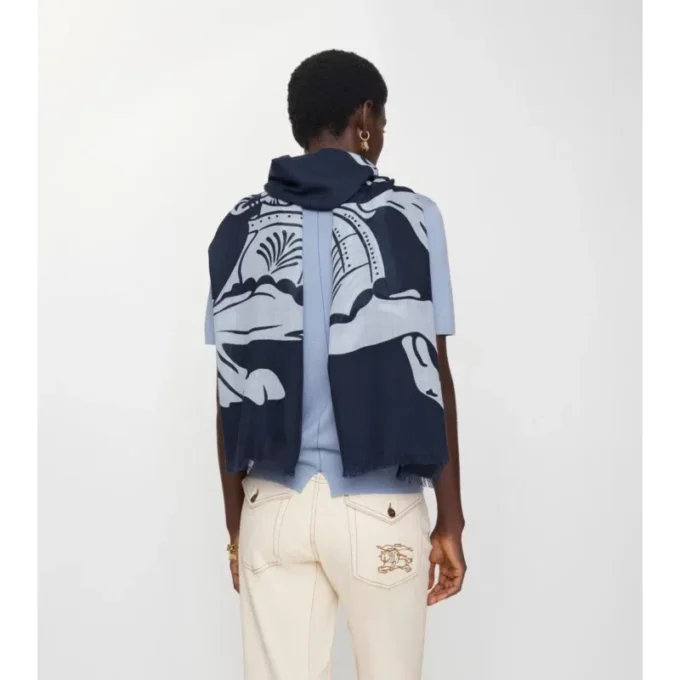 Bred EKD-ullscarf Bred EKD-ullscarf