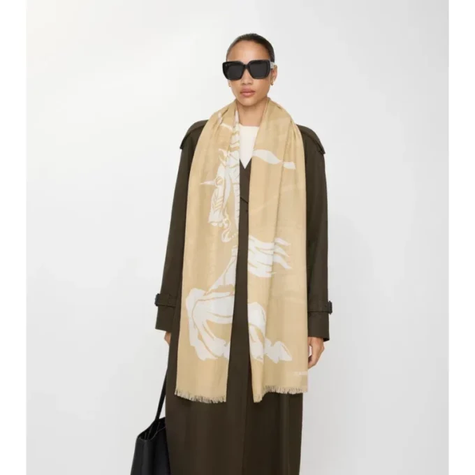 Bred EKD-ullscarf Bred EKD-ullscarf