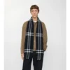 Bred rutig ullscarf Bred rutig ullscarf