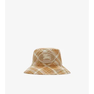 Bucket hat med raffiaeffekt och riddarstämpel