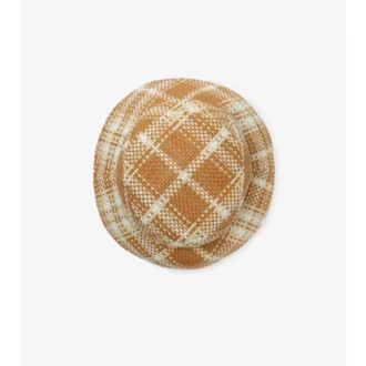 Bucket hat med raffiaeffekt och riddarstämpel