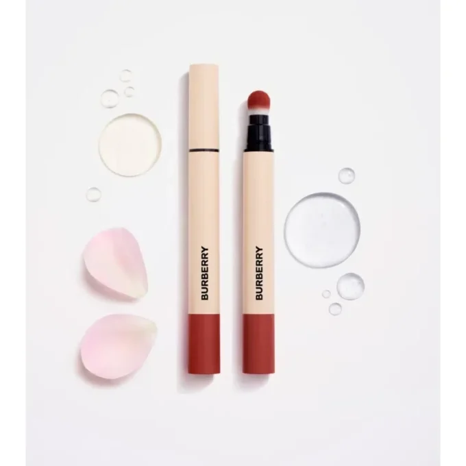 Burberry Brit Matte Lip Veil – Russet No.93 Burberry Brit Matte Lip Veil – Russet No.93