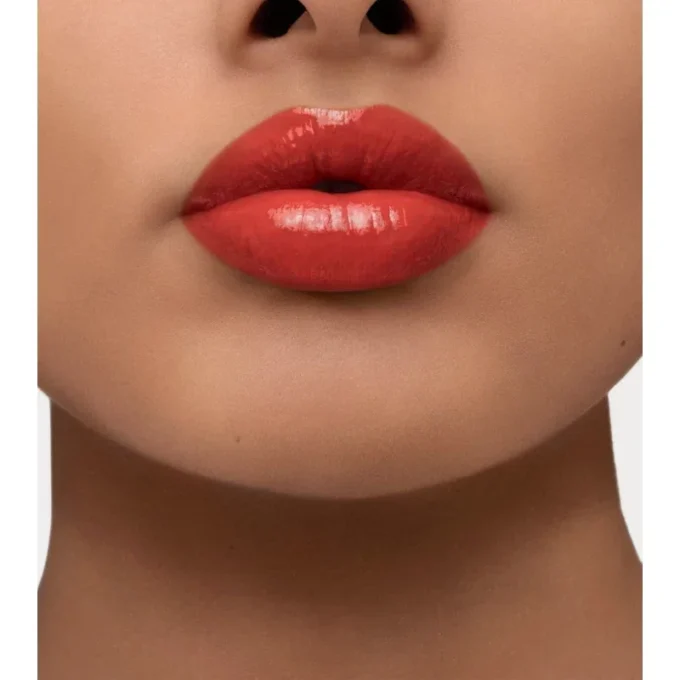 Burberry Brit Shine Lipstick – Russet No.93 Burberry Brit Shine Lipstick – Russet No.93