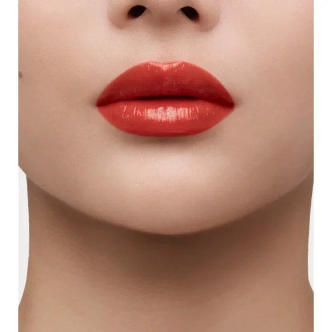 Burberry Brit Shine Lipstick – Russet No.93 Burberry Brit Shine Lipstick – Russet No.93
