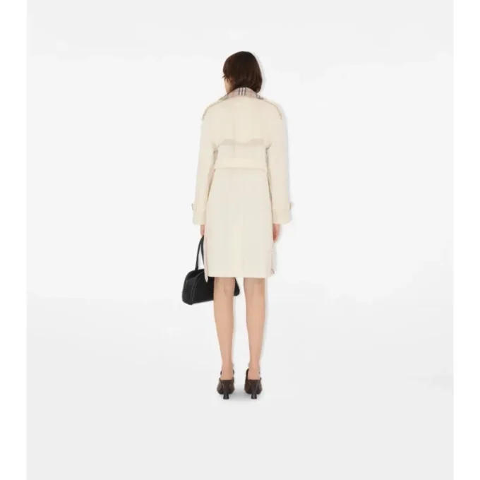 Castleford-Trench Coat i mellanglängd med rutmönstrad krage Castleford-Trench Coat i mellanglängd med rutmönstrad krage
