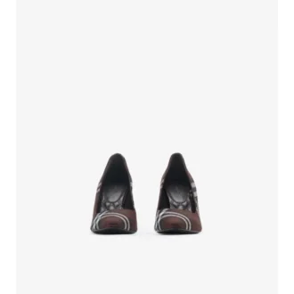 Check Dame Pumps