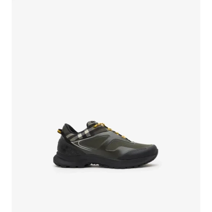 Check- och mesh-Sneakers från Discover Check- och mesh-Sneakers från Discover