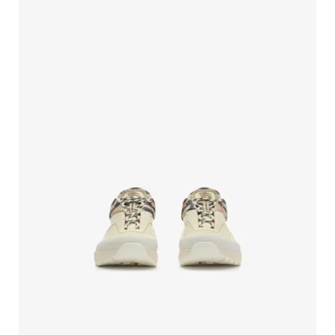 Check- och mesh-Sneakers från Discover Check- och mesh-Sneakers från Discover