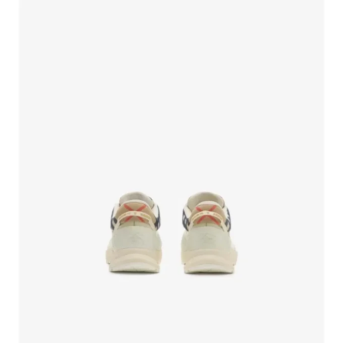 Check- och mesh-Sneakers från Discover Check- och mesh-Sneakers från Discover
