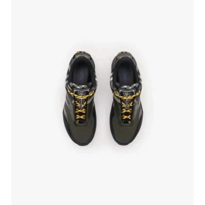 Check- och mesh-Sneakers från Discover Check- och mesh-Sneakers från Discover