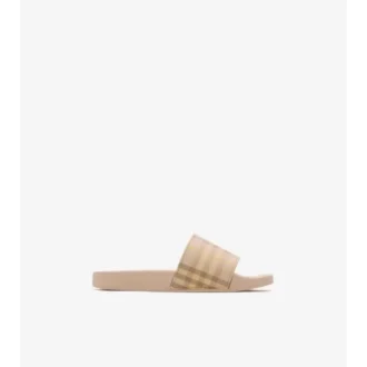 Check-sandaler