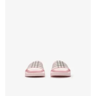 Check-sandaler