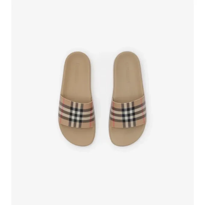 Check-sandaler