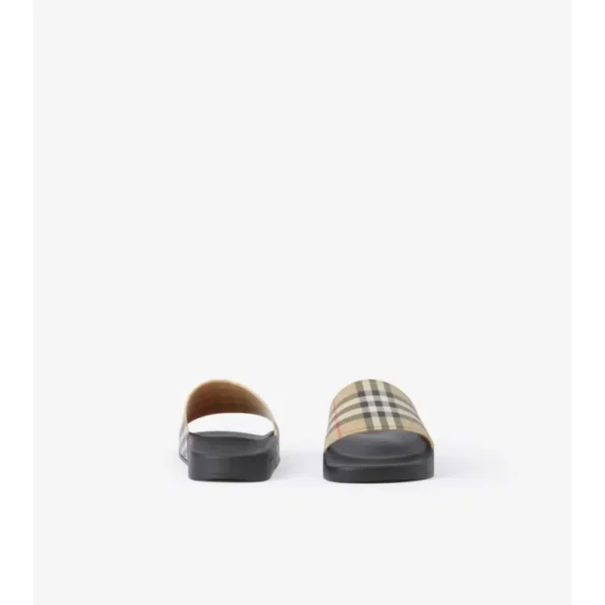 Check-sandaler Check-sandaler