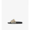 Check-sandaler Check-sandaler