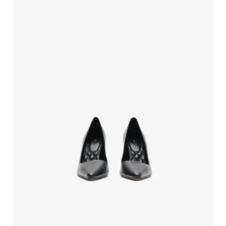 Dame-pumps i rutigt läder