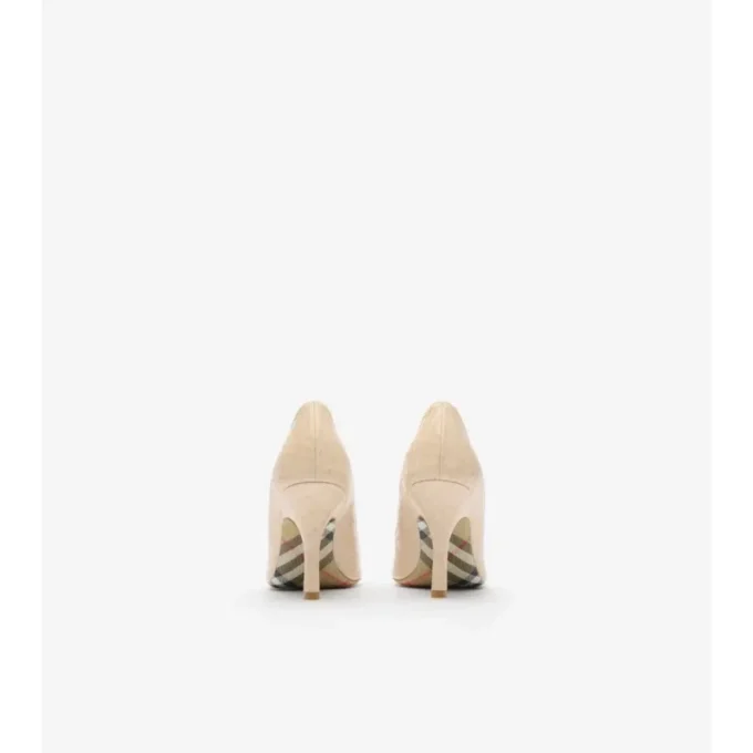 Dame-pumps i rutigt läder Dame-pumps i rutigt läder