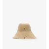 Gabardine-hatt med rutmönster Gabardine-hatt med rutmönster