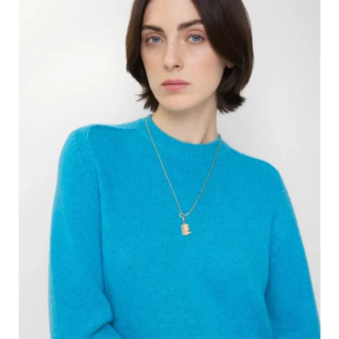 Halsband med charm och fin kedja Halsband med charm och fin kedja