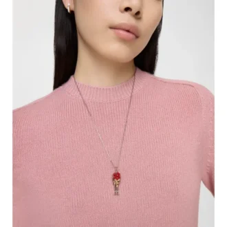 Halsband med Knight Rose-berlock Halsband med Knight Rose-berlock