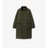 Halvlang quiltad Car Coat i nylon Halvlang quiltad Car Coat i nylon