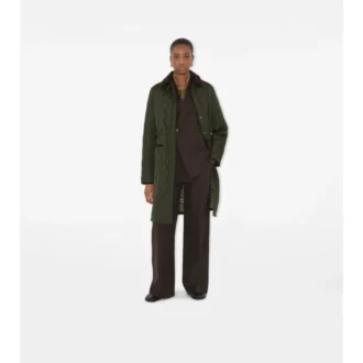 Halvlang quiltad Car Coat i nylon