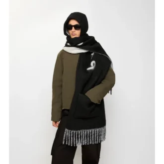 Huvtröja i alpaca-ullblandning med logotyp