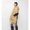 Huvtröja i alpaca-ullblandning med logotyp Huvtröja i alpaca-ullblandning med logotyp