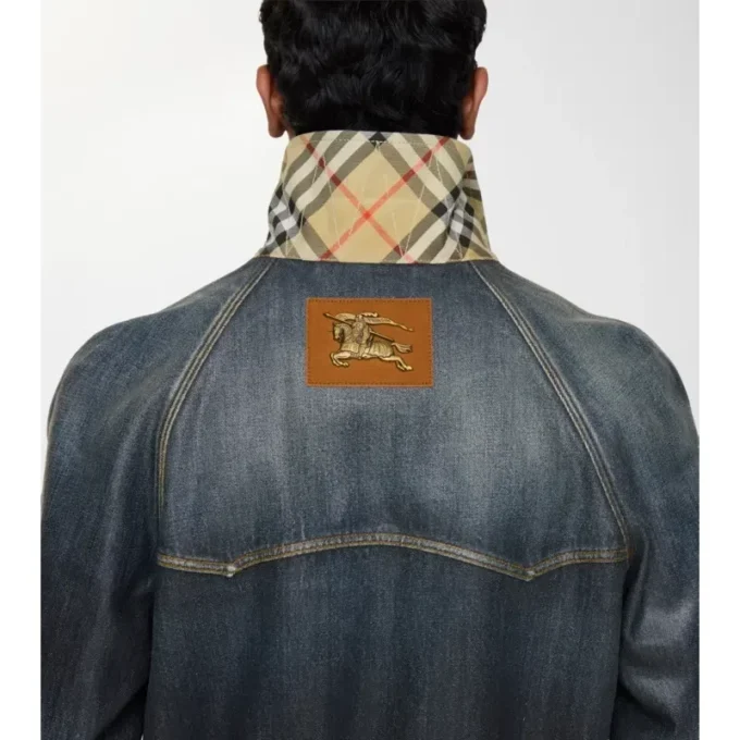 Jacka i belagd denim Jacka i belagd denim