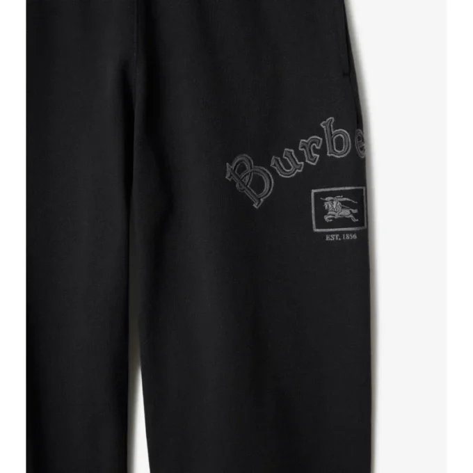 Joggingbyxor i bomull med gotiskt logo Joggingbyxor i bomull med gotiskt logo