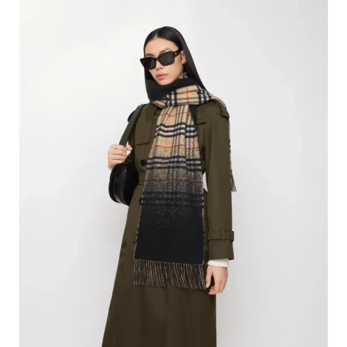 Kashmirscarf med gradientmönster Kashmirscarf med gradientmönster