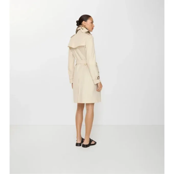 Kensington-trenchcoat i Tropical Gabardine i medellängd Kensington-trenchcoat i Tropical Gabardine i medellängd