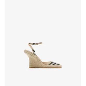 Kolla in Mews espadriller Pumps