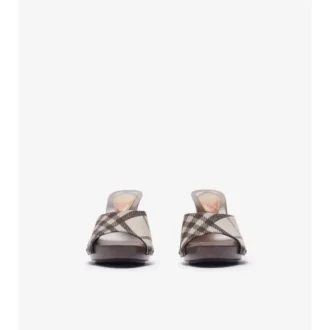 Kolla in Potter-mules