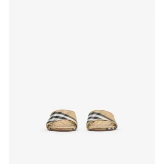 Kolla in Sloane-mules 